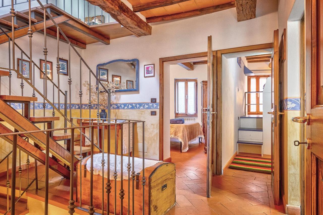 Renaissance Apartment П'єнца Екстер'єр фото