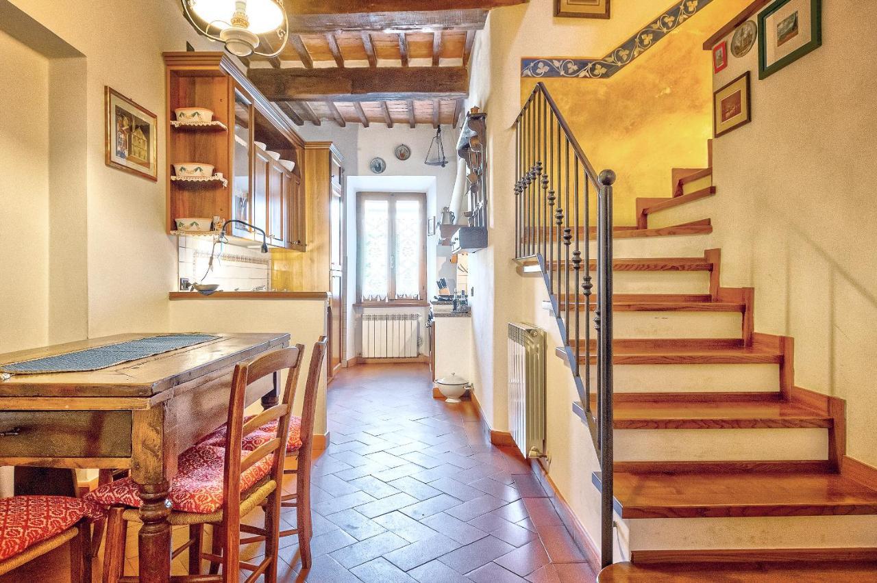 Renaissance Apartment П'єнца Екстер'єр фото